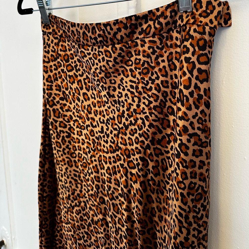 Something Navy Leopard midi skirt